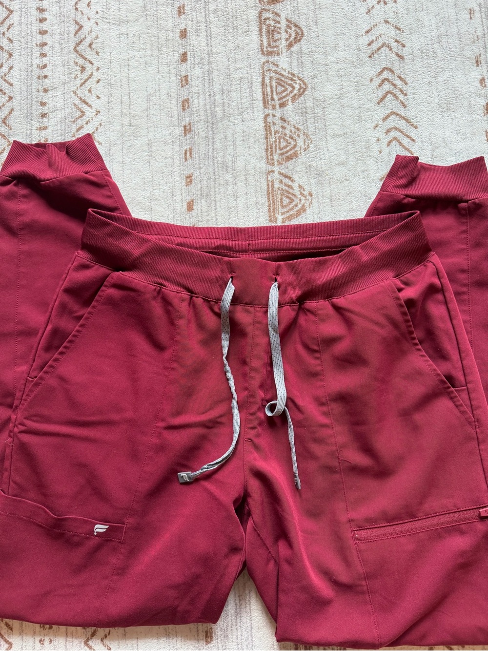 Fabletics Wine colored Motion Tech Active Scrub Joggers medium